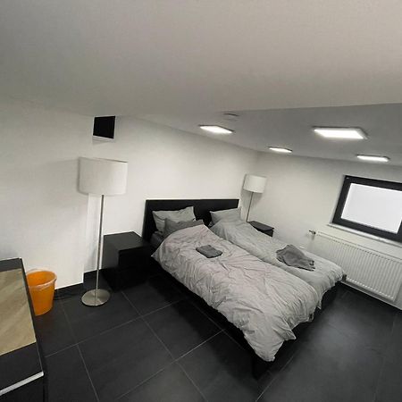 Blauer Stein Apartments Doppelzimmer 2 Pulheim Zewnętrze zdjęcie